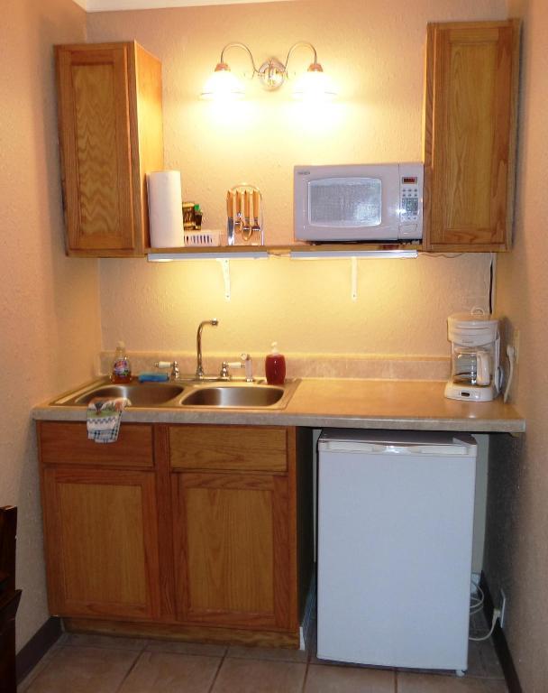 Eureka Suites Eureka Springs Δωμάτιο φωτογραφία