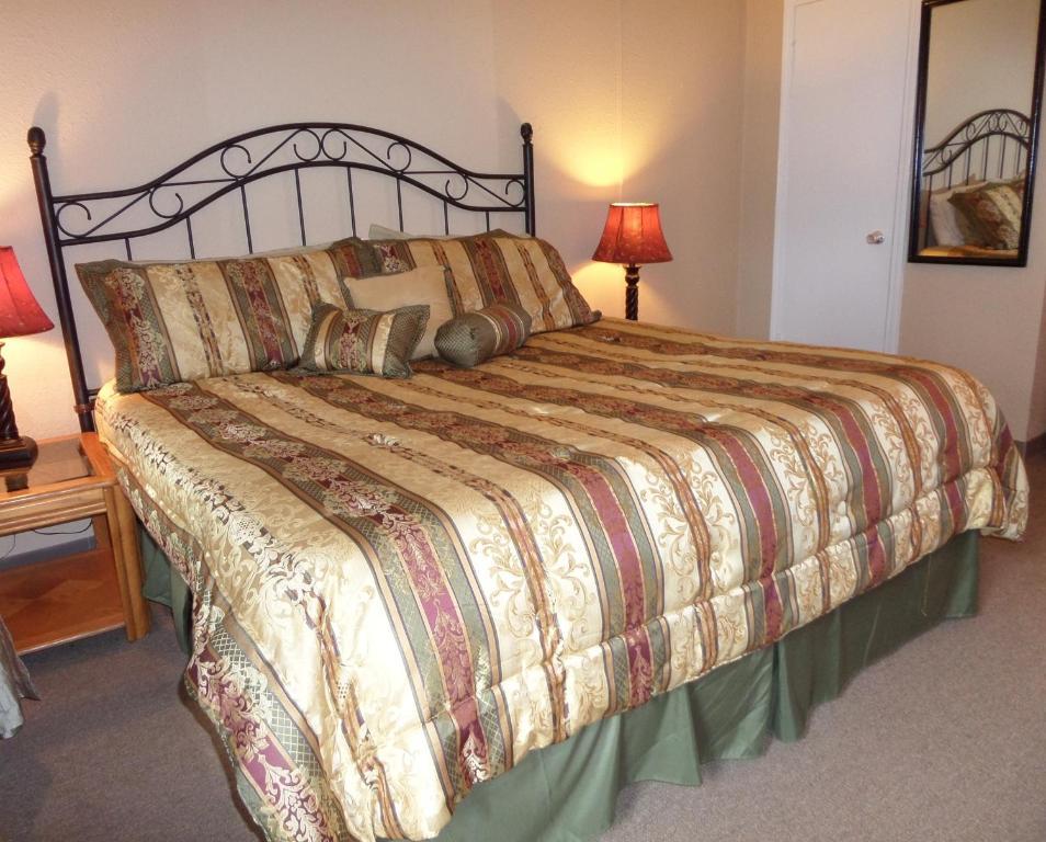 Eureka Suites Eureka Springs Δωμάτιο φωτογραφία