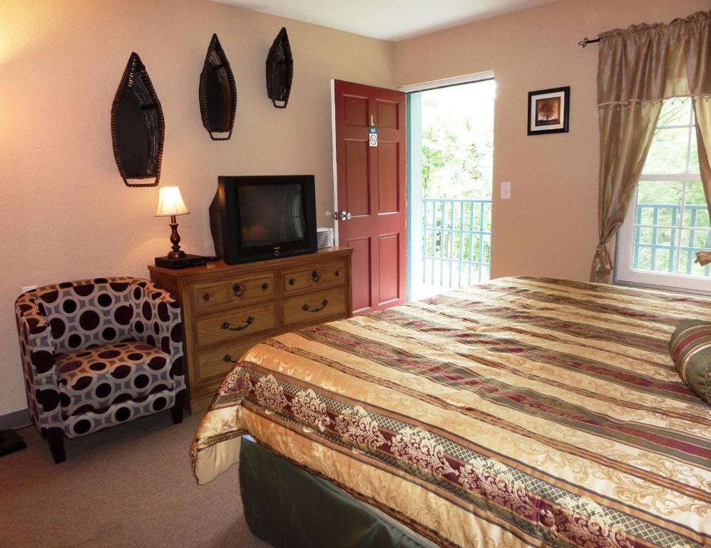 Eureka Suites Eureka Springs Δωμάτιο φωτογραφία