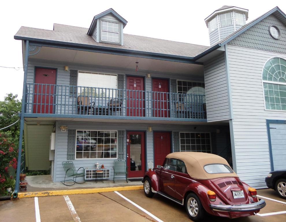 Eureka Suites Eureka Springs Δωμάτιο φωτογραφία